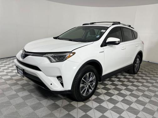 2017 Toyota RAV4 Hybrid XLE