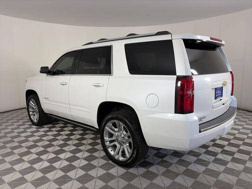 Iridescent Pearl Tricoat 2019 Chevrolet Tahoe Premier