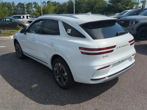 2026 Genesis Electrified GV70 Standard