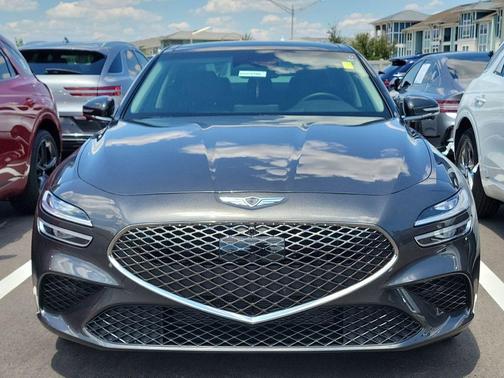 Makalu Gray 2026 Genesis G70 2.5T Prestige