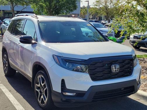 Platinum White 2022 Honda Passport Elite