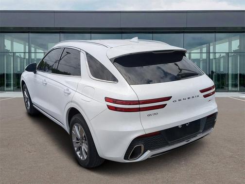 2022 Genesis GV70 2.5T
