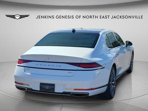 Uyuni White 2026 Genesis G90 3.5T e-SC