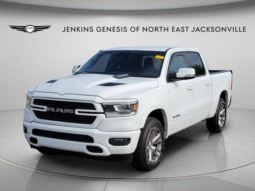 Bright White Clearcoat 2022 RAM 1500 Laramie