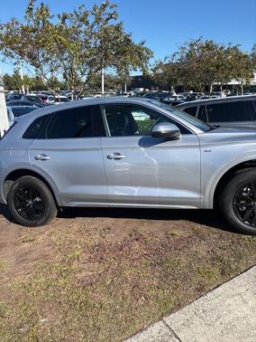 2022 Audi Q5 45 S line quattro Premium