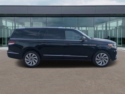 2024 Lincoln Navigator L Premiere