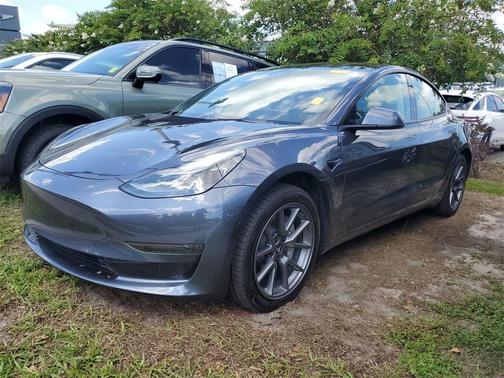 2023 Tesla Model 3 Base