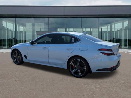 2025 Genesis G70 2.5T