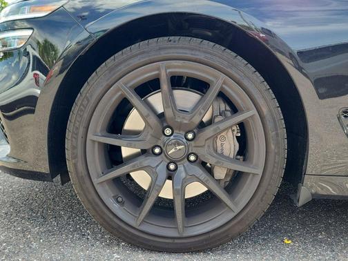 Vik Black 2026 Genesis G70 2.5T