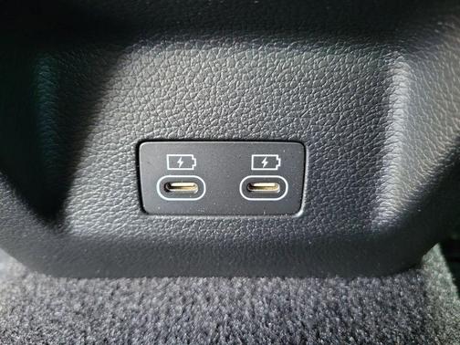 Vik Black 2026 Genesis G70 2.5T