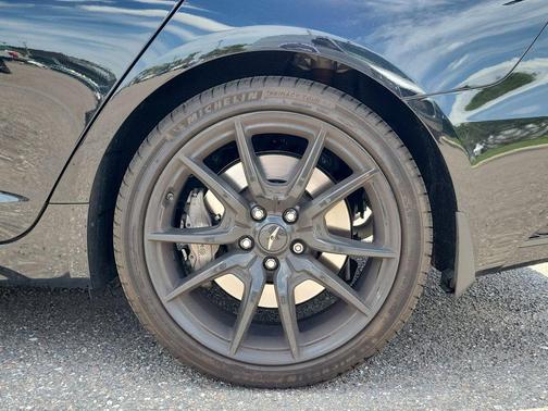 Vik Black 2026 Genesis G70 2.5T