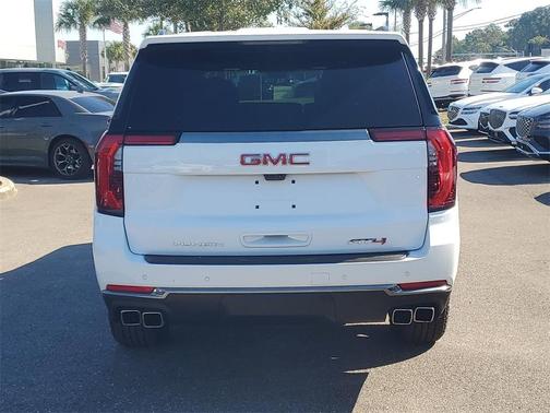 2025 GMC Yukon XL AT4