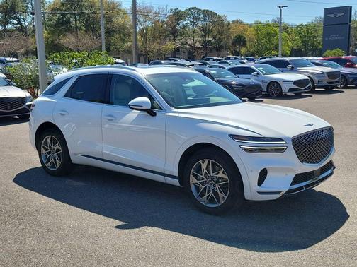 2023 Genesis GV70 2.5T
