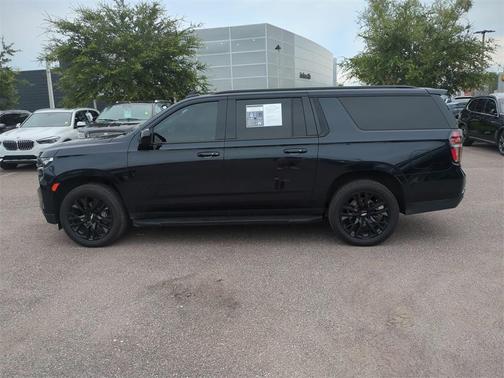 2021 Chevrolet Suburban RST
