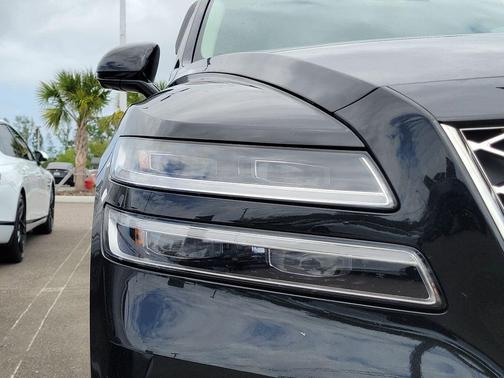 2022 Genesis GV80 2.5T