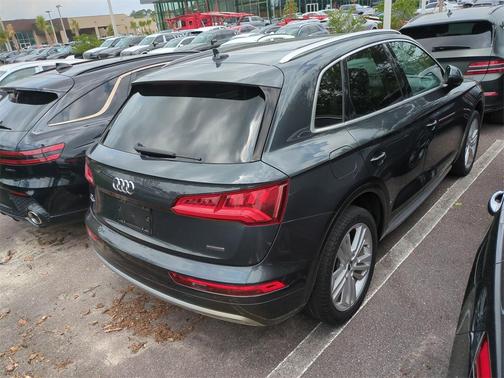 2020 Audi Q5 40 Premium Plus