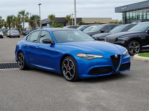 2022 Alfa Romeo Giulia Veloce