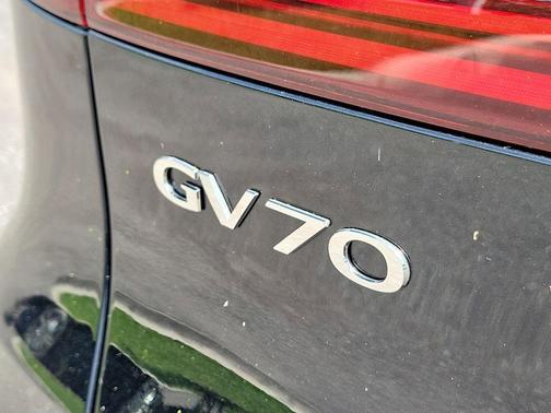 Vik Black 2026 Genesis GV70 3.5T Sport Prestige