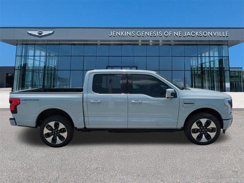 2023 Ford F-150 Lightning Platinum