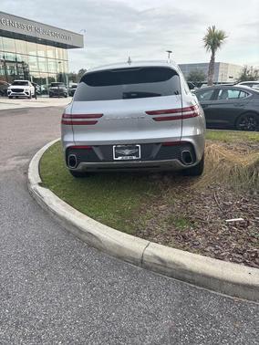 2023 Genesis GV70 2.5T