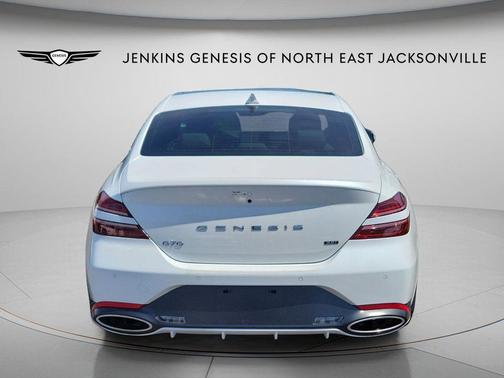 Uyuni White 2025 Genesis G70 3.3T Sport Advanced