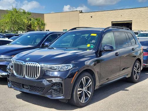 Carbon Black Metallic 2020 BMW X7 xDrive40i
