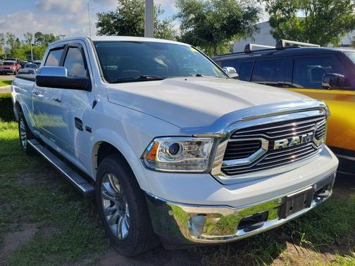 Bright White Clearcoat 2017 RAM 1500 Longhorn