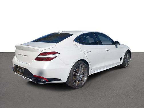 2025 Genesis G70 2.5T