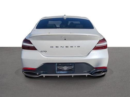 2025 Genesis G70 2.5T