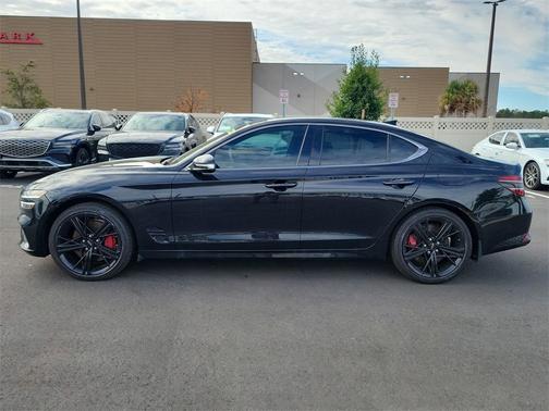 2025 Genesis G70 2.5T