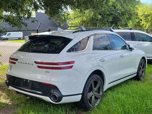 Alta White 2023 Genesis GV70 2.5T