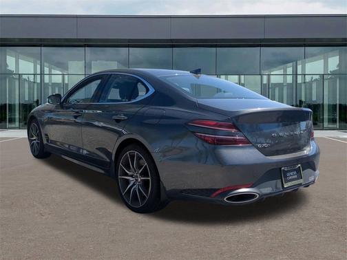 2025 Genesis G70 2.5T