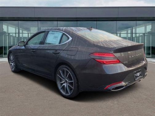 2025 Genesis G70 2.5T