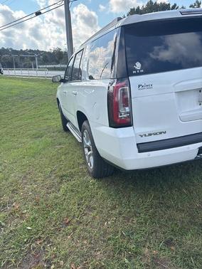 2017 GMC Yukon SLT