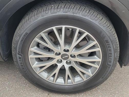 2024 Genesis GV80 2.5T