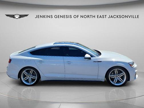 Glacier White Metallic 2018 Audi A5 2.0T Prestige