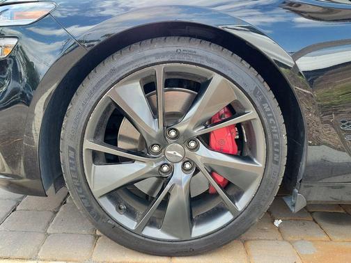 Vik Black 2023 Genesis G70 3.3T