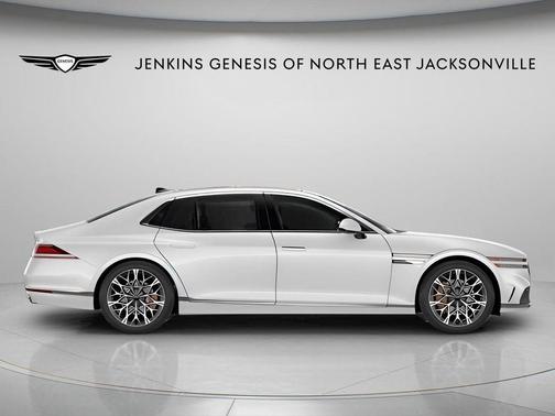 Uyuni White 2025 Genesis G90 3.5T e-SC