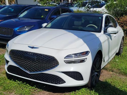Alta White 2026 Genesis G70 2.5T Prestige