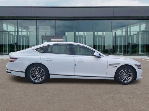 2025 Genesis G80 2.5T