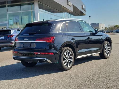 2023 Audi Q5 45 S line quattro Premium