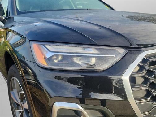 2023 Audi Q5 45 S line quattro Premium