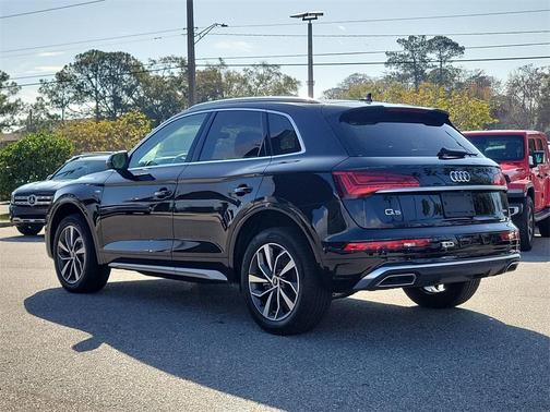2023 Audi Q5 45 S line quattro Premium