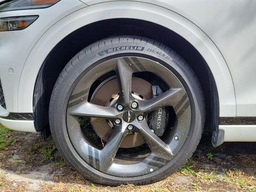 Uyuni White 2025 Genesis GV70 3.5T Sport