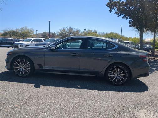 2025 Genesis G70 2.5T