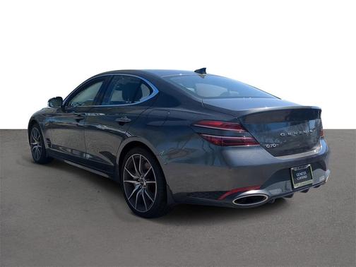 2025 Genesis G70 2.5T