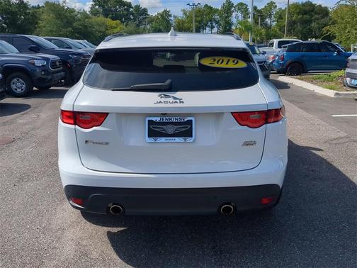 2019 Jaguar F-PACE 30t Premium