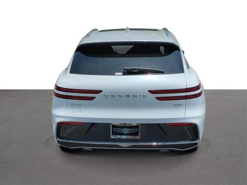 2026 Genesis GV70 2.5T Select