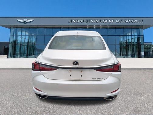 2022 Lexus ES 350 Base