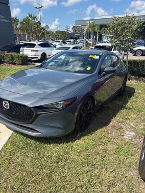 2019 Mazda Mazda3 FWD w/Premium Package